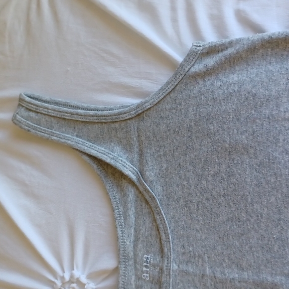 ☀️Gray Tank Top - Picture 3 of 4